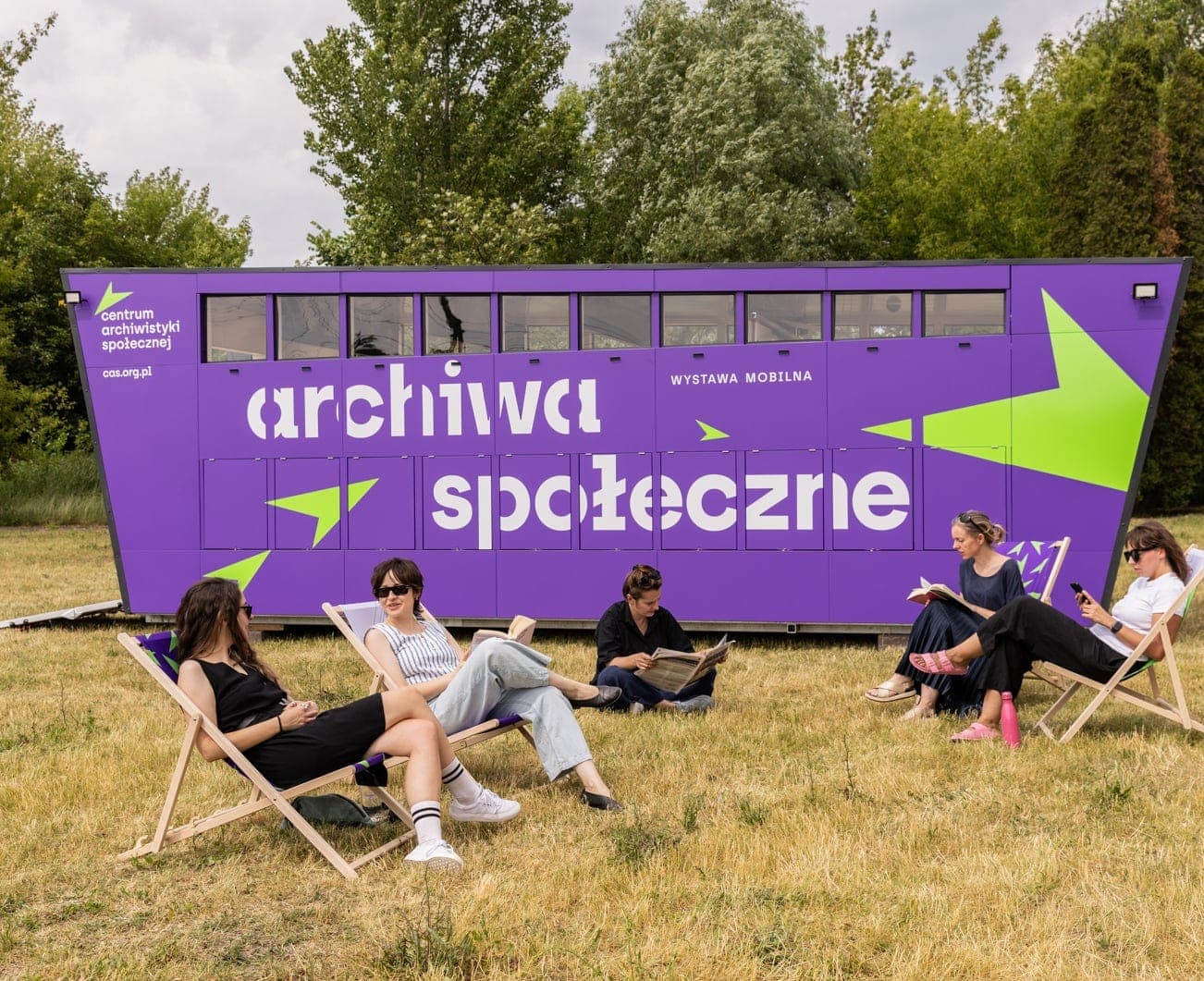 Pamięciownik 2025 - wystawy w mobilnym pawilonie